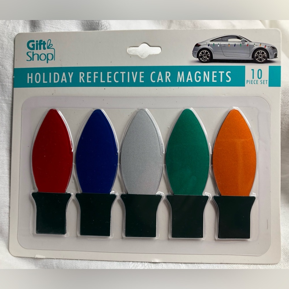 Holiday reflective car magnets NEW